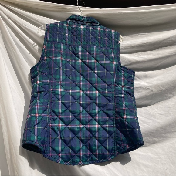 Crown & Ivy green plaid quilted vest, size medium - Picture 7 of 9